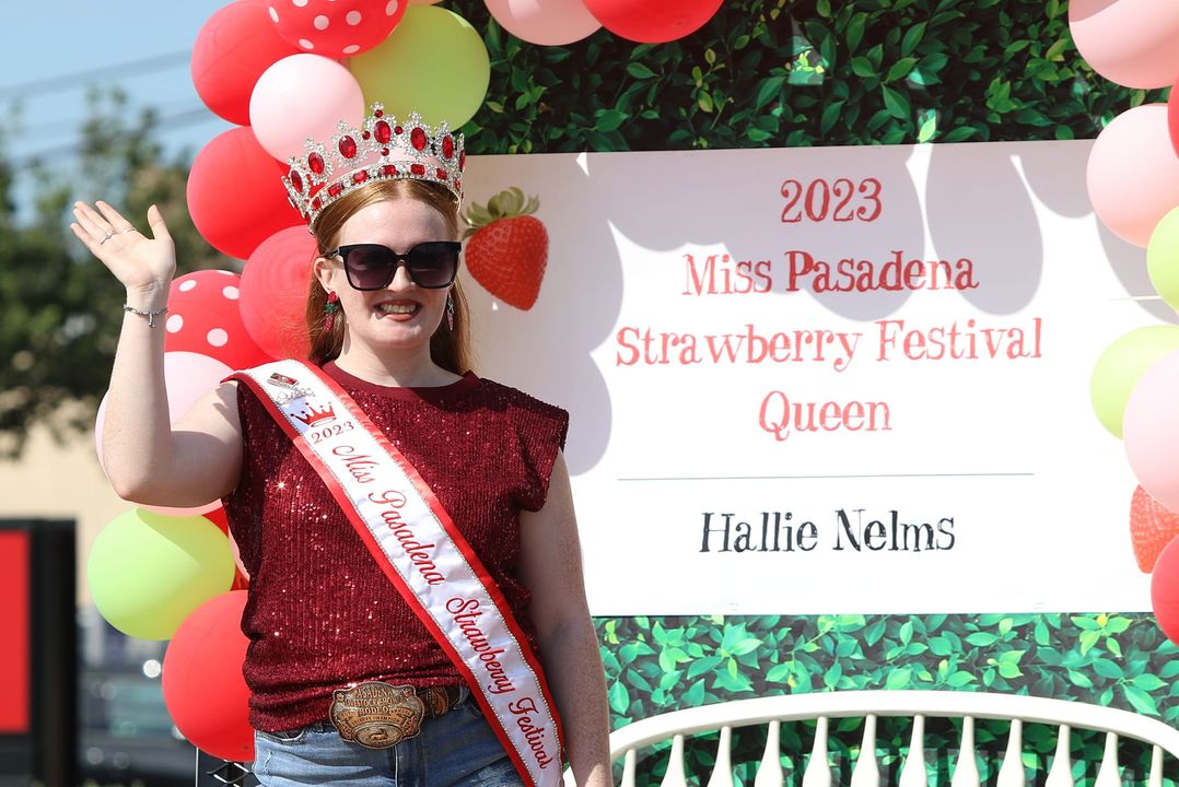 Pasadena Strawberry Festival highlights from the PLS&R parade with the