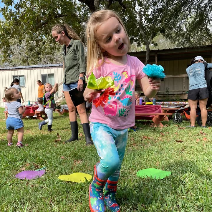 It’s time for an epic outdoor adventure at Armand Bayou. Trade tablets for nature and turn those curious kids into eco-explorers. It’s time for an epic outdoor adventure at Armand Bayou. Trade tablets for nature and turn those curious kids into eco-explorers.