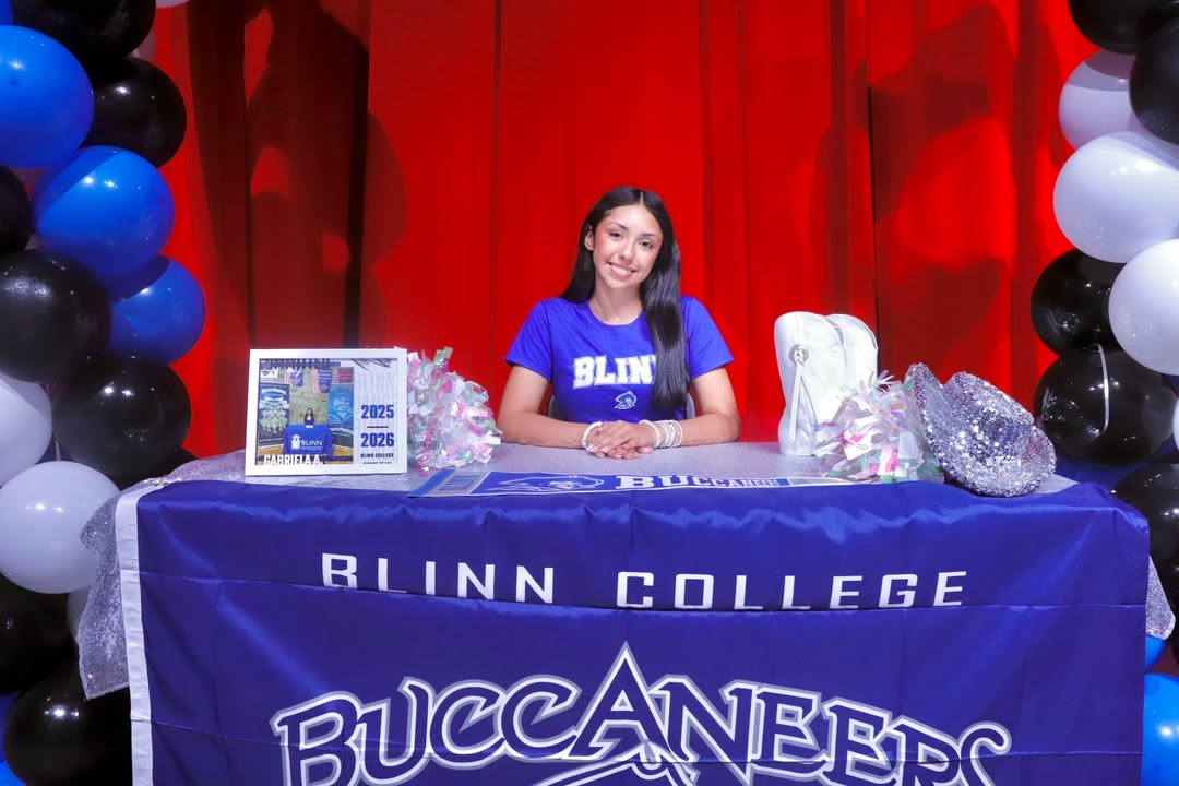 South Houston High’s Gabriela, Jannettes Colonel, officially joined the Blinn College Dance Team on a full scholarship. Congratulations!