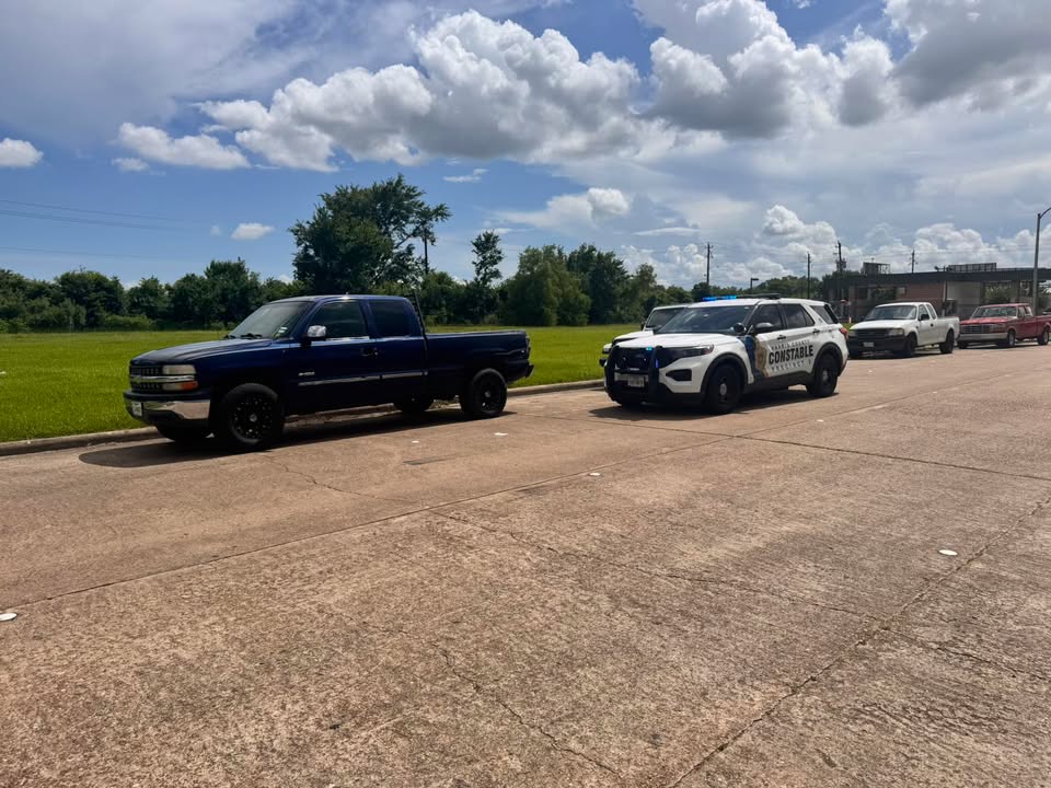 Precinct 2 Deputies are accepting tips for a stolen vehicle in the notorious Gulf Meadows drop-off zone. Precinct 2 Deputies are accepting tips for a stolen vehicle in the notorious Gulf Meadows drop-off zone.