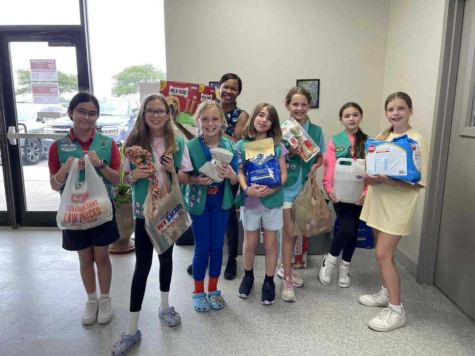 The Girl Scouts hooked up the Animal Shelter with amazing kindness, collecting donations and showering pets with pets during their visit.