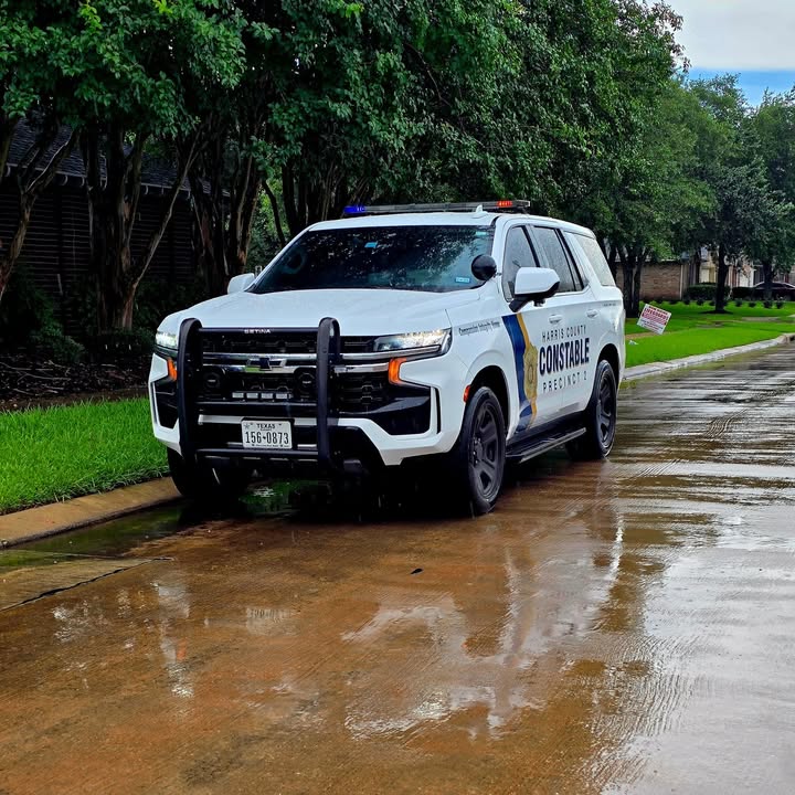 Don’t forget to pack a swimsuit and umbrella. Precinct 2 deputies will safeguard your home rain or shine while you’re away.