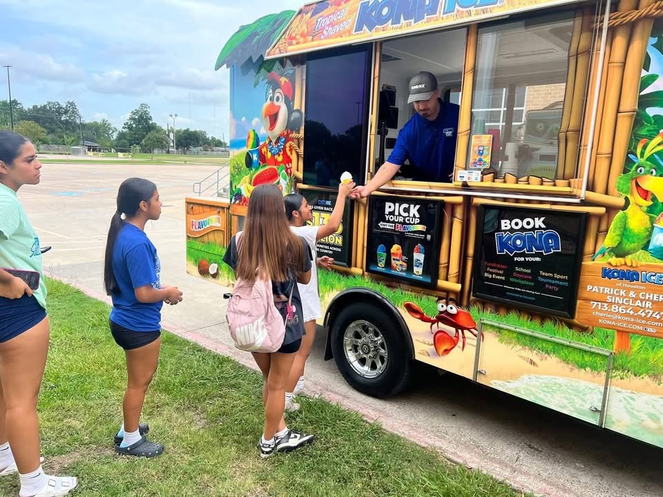 The Rayburn Football Booster Club fueled hardworking SAC Camp athletes with the snacks.
