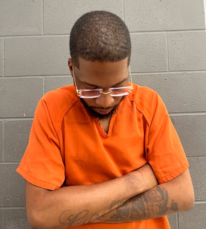Precinct 8 Deputy Bullock tackled a peculiar case of a New Jersey 🤡 using a fake Texas ID to swipe a credit card. Precinct 8 Deputy Bullock tackled a peculiar case of a New Jersey 🤡 using a fake Texas ID to swipe a credit card.