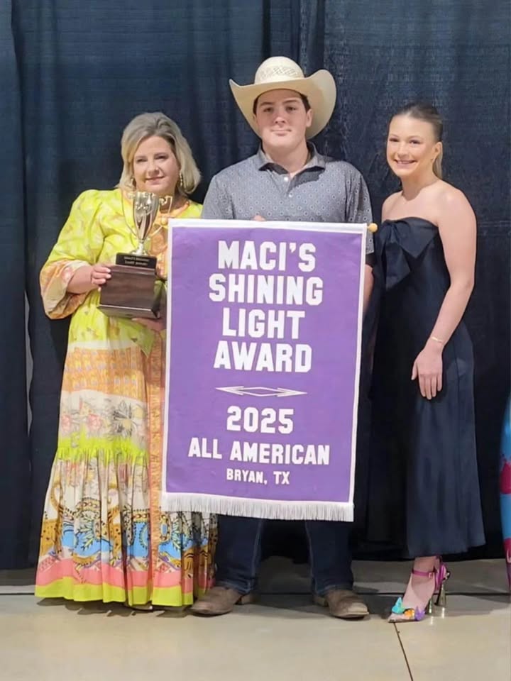 Pasadena High’s FFA winning talent as Eunice and Zelenny shine in showmanship, while Branom claims leadership honors for exceptional hard work. Pasadena High’s FFA winning talent as Eunice and Zelenny shine in showmanship, while Branom claims leadership honors for exceptional hard work.
