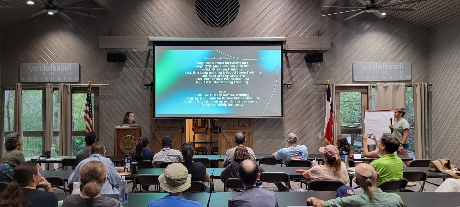 Armand Bayou Nature Center’s volunteer meeting drew an amazing crowd, inspiring everyone with conservation initiatives for projects ahead. Armand Bayou Nature Center’s volunteer meeting drew an amazing crowd, inspiring everyone with conservation initiatives for projects ahead.